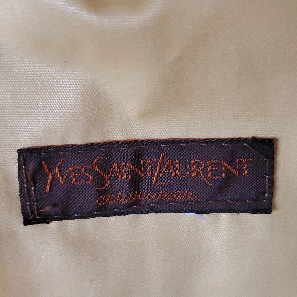 YSL   flash $299 - Picture 5 of 9